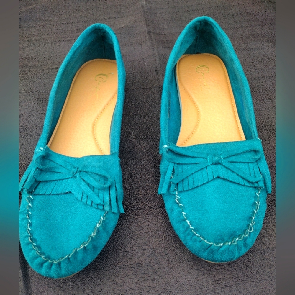 Ladies moccasins
